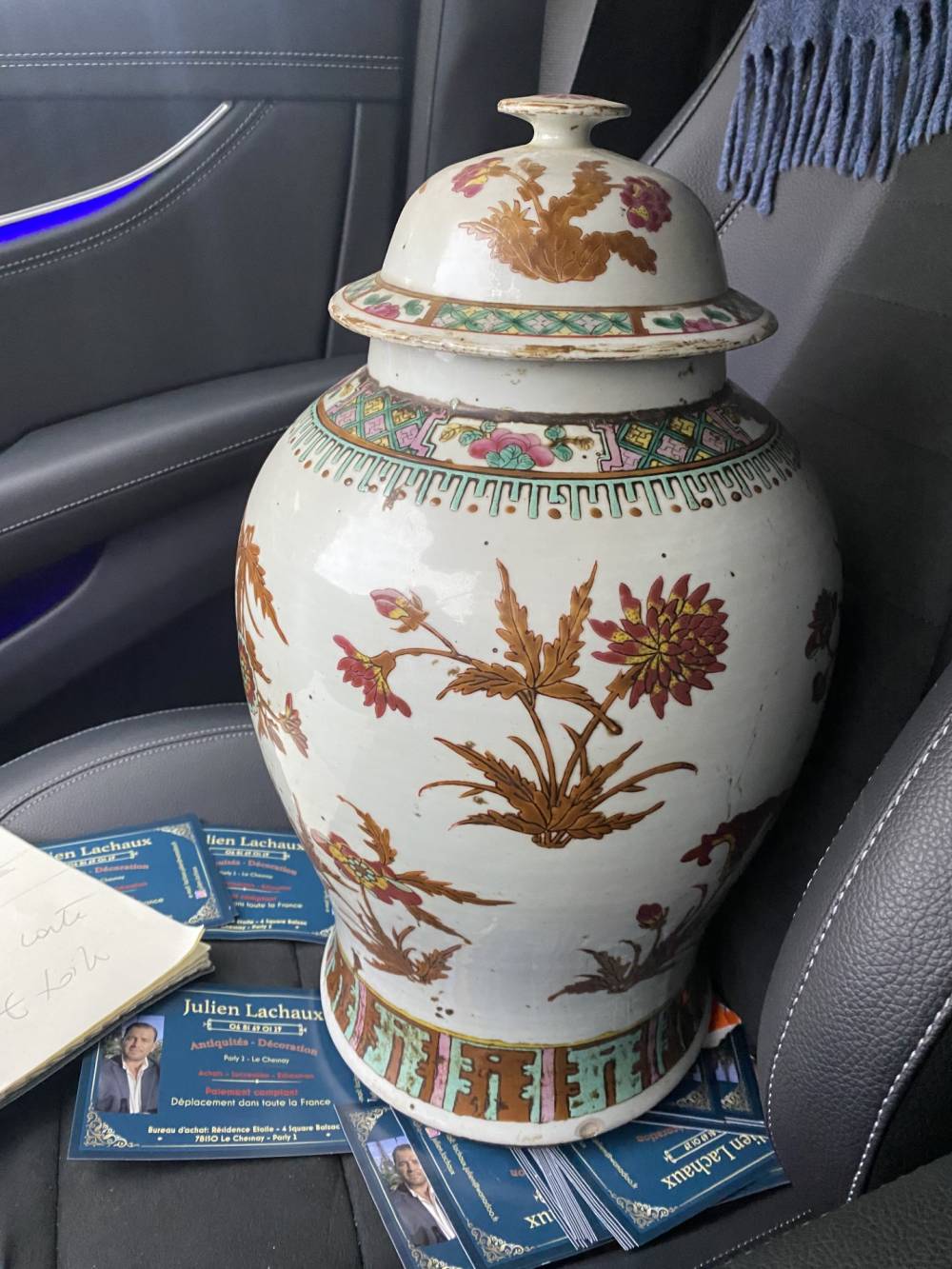 Achat de bibelot près de Clamart